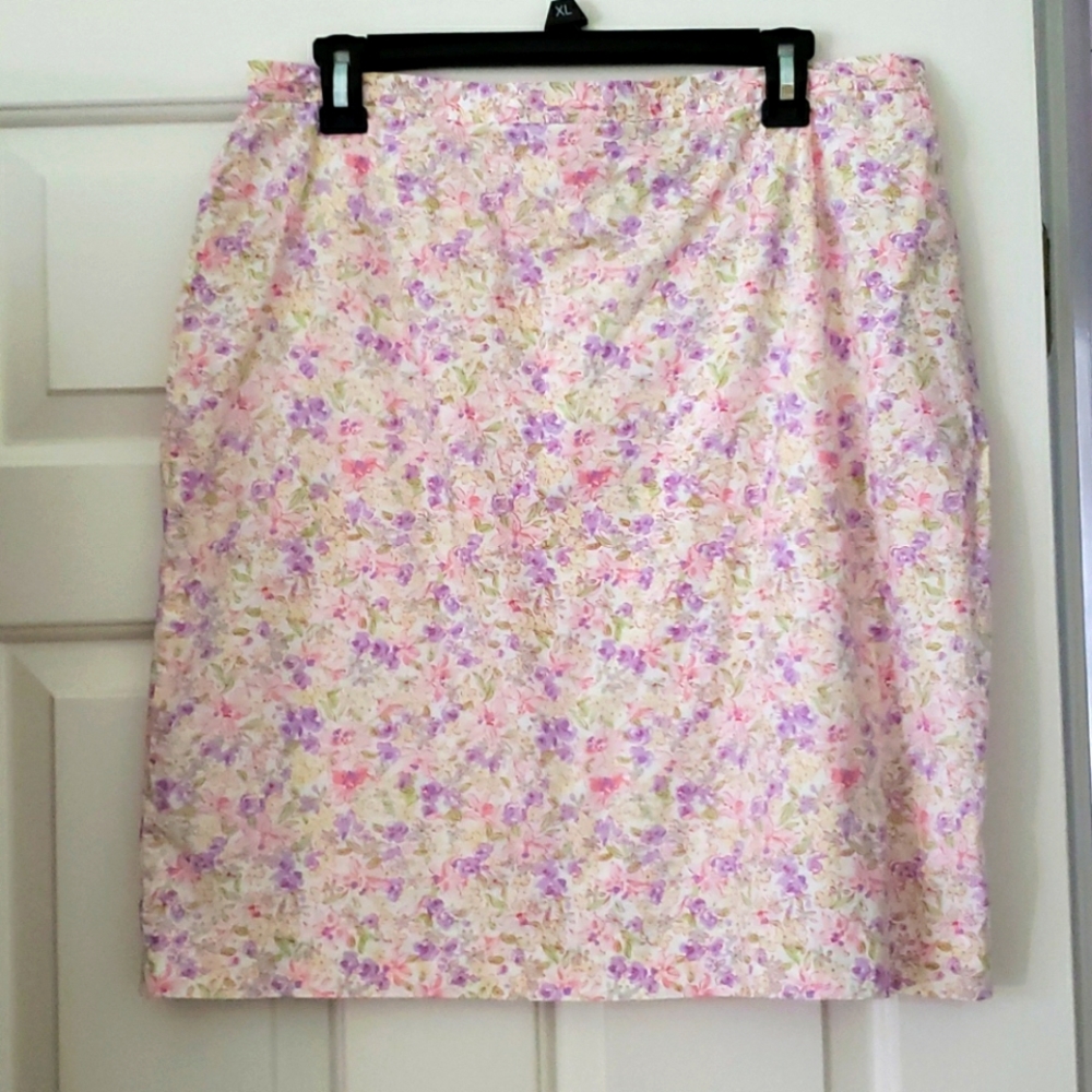 Fun Pastel floral lined pencil skirt (Easter)